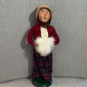 Byers Choice Caroler Woman With Hat Green Plaid Skirt and Muffin 1993